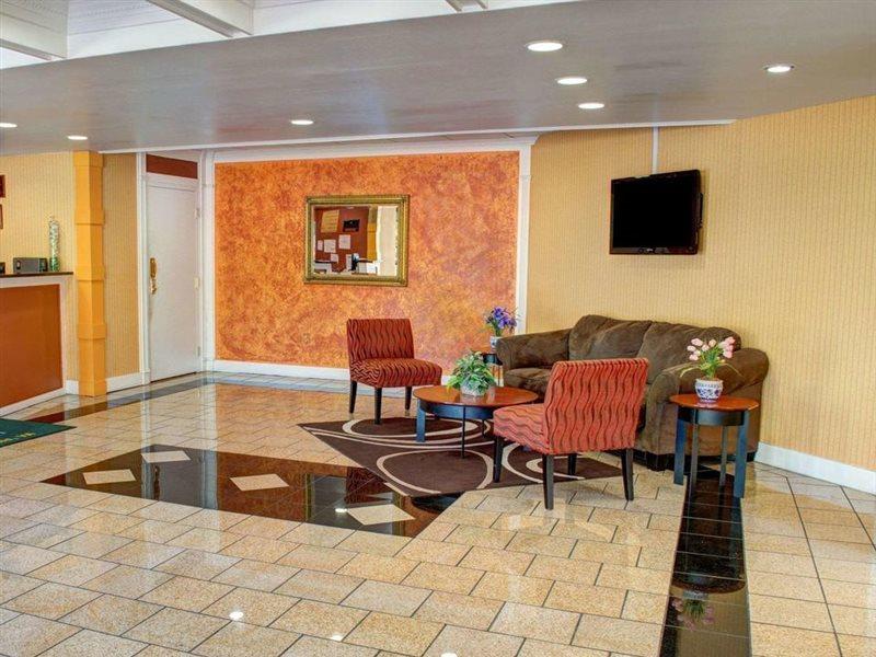 Quality Inn North Yellow Tavern Εξωτερικό φωτογραφία