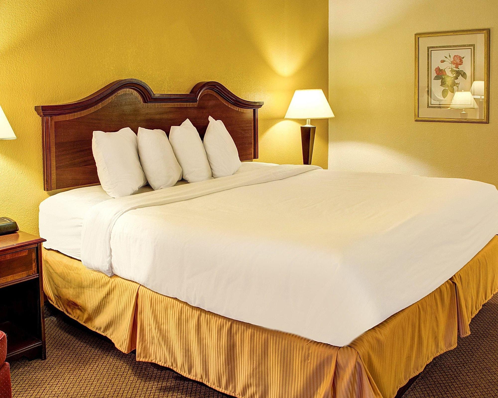 Quality Inn North Yellow Tavern Εξωτερικό φωτογραφία
